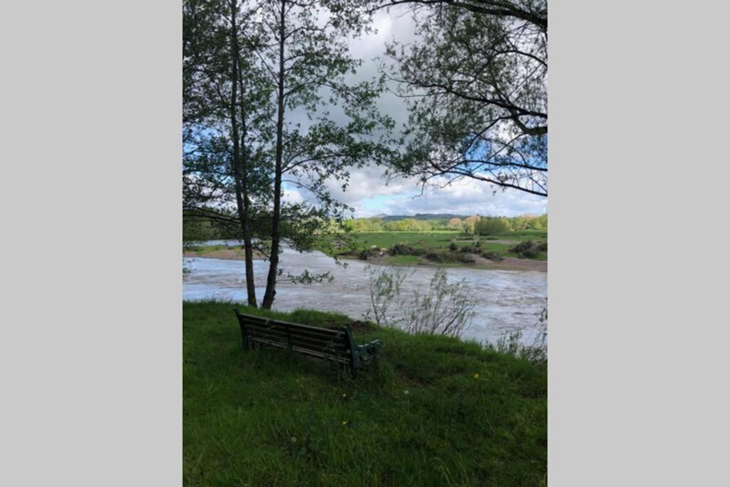 Relaxing Cottage In The Beautiful Usk Valley Екстериор снимка